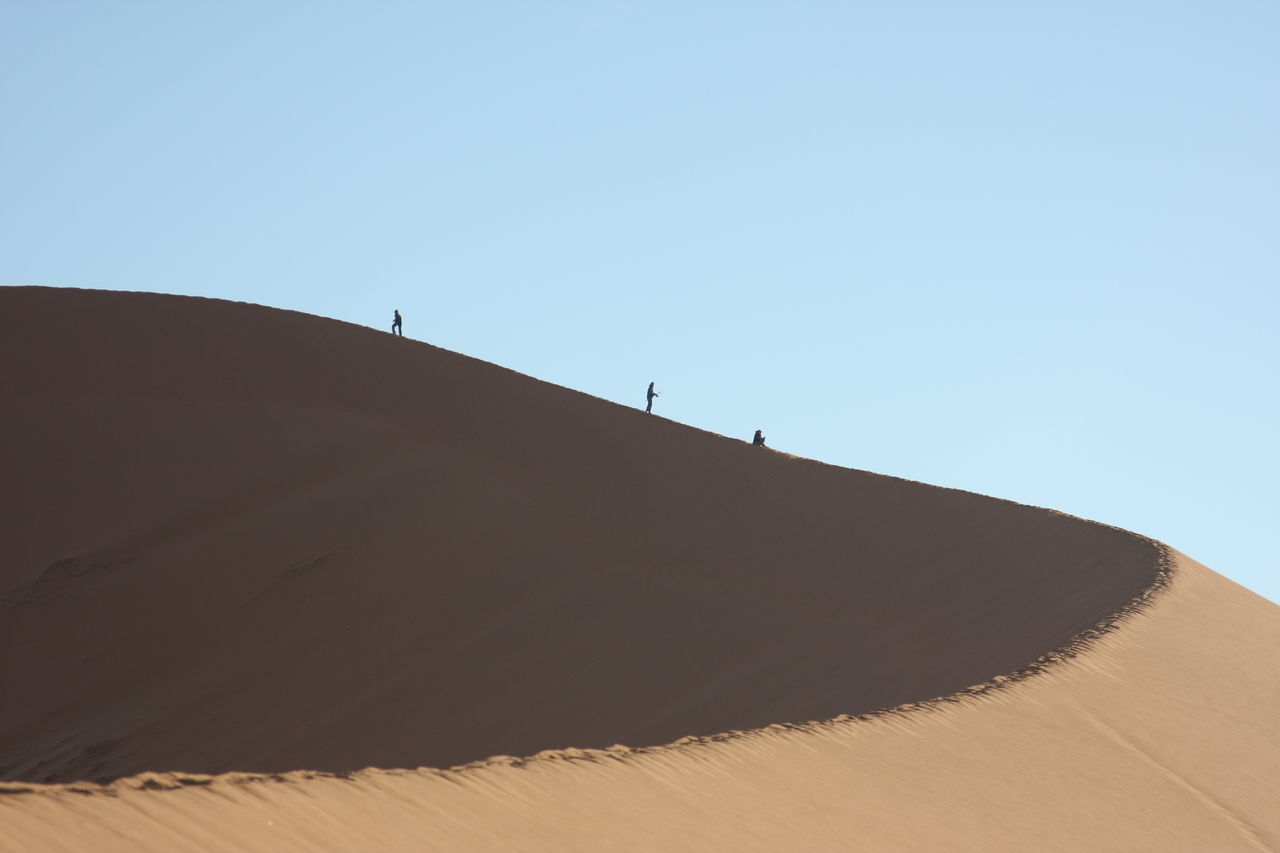 [14967] 2016_06_25_03_11_55_Africa_Canon_EOS_40D_IMG__09727.jpg