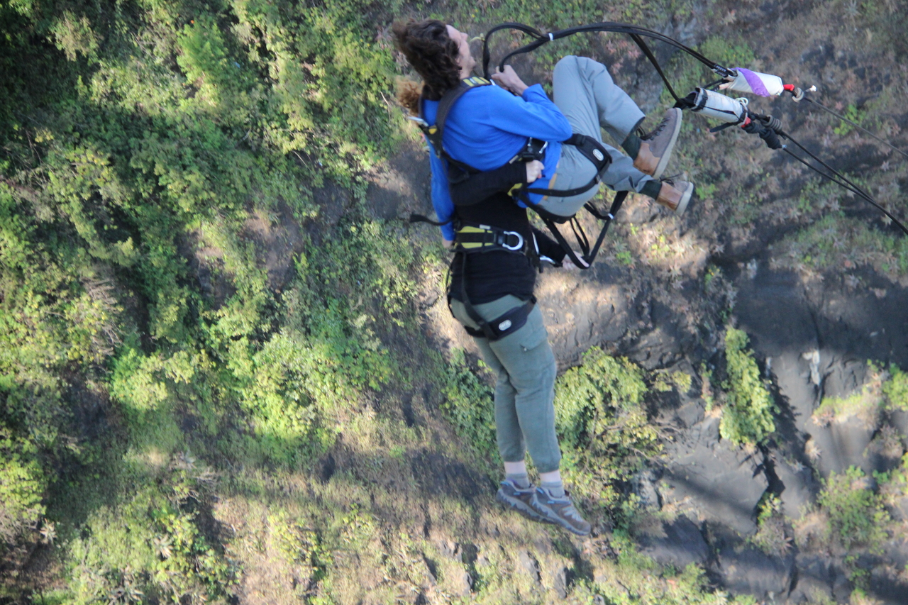 [32105] 2016_07_03_11_04_31_Africa_Canon_EOS_600D_IMG_4078_00015.jpg