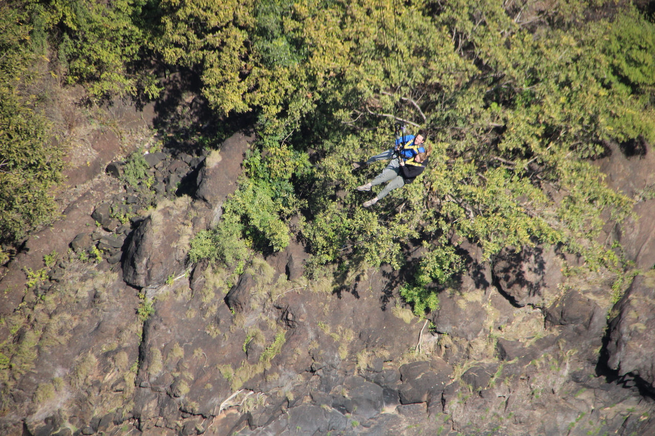 [32117] 2016_07_03_11_04_41_Africa_Canon_EOS_600D_IMG_4084_00021.jpg