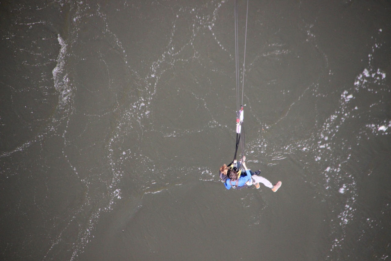 [32131] 2016_07_03_11_04_46_Africa_Canon_EOS_600D_IMG_4091_00028.jpg