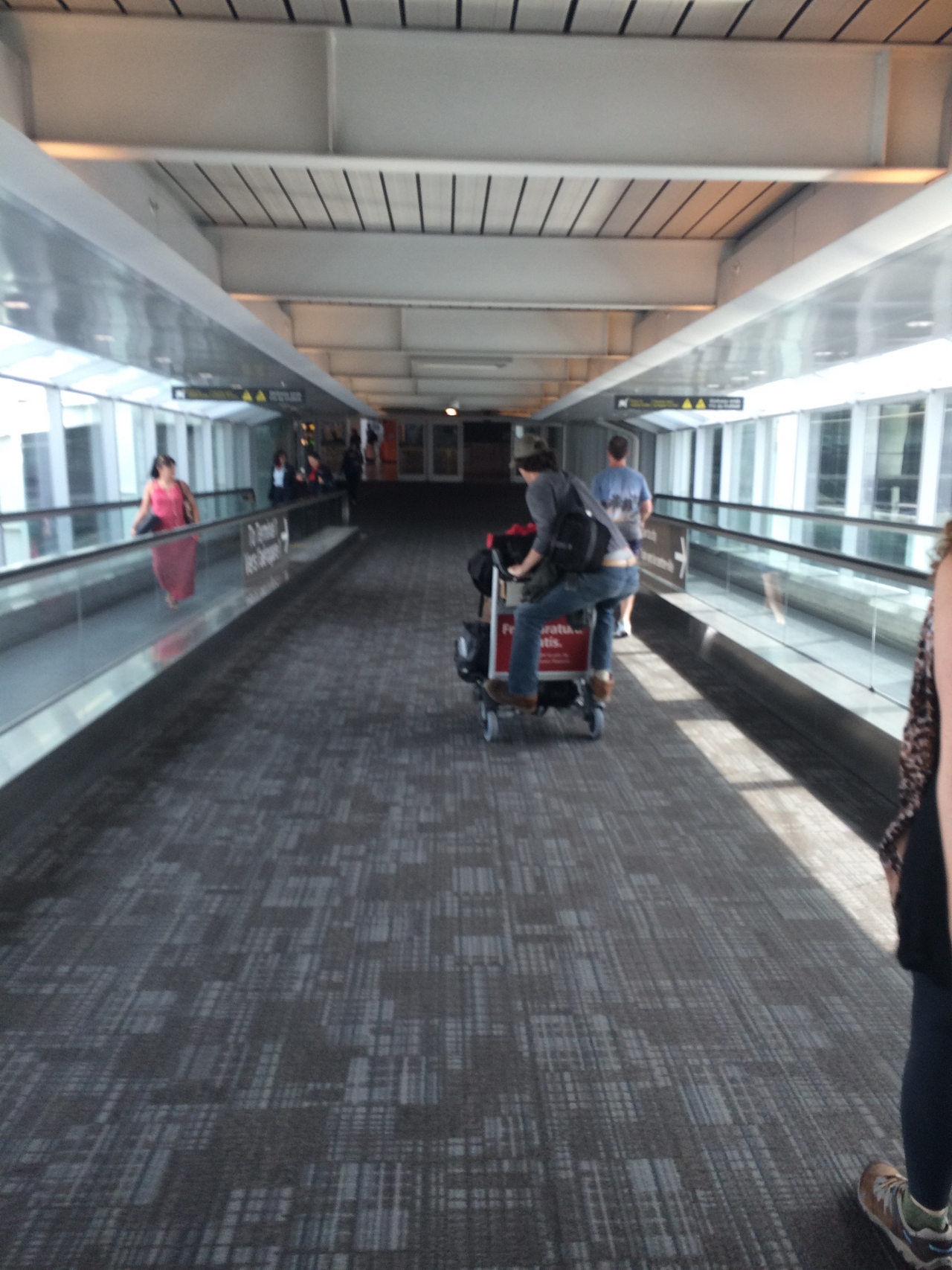 [10] 2016_06_18_17_09_04_Africa_iPhone_5s_IMG_7967_05661.jpg