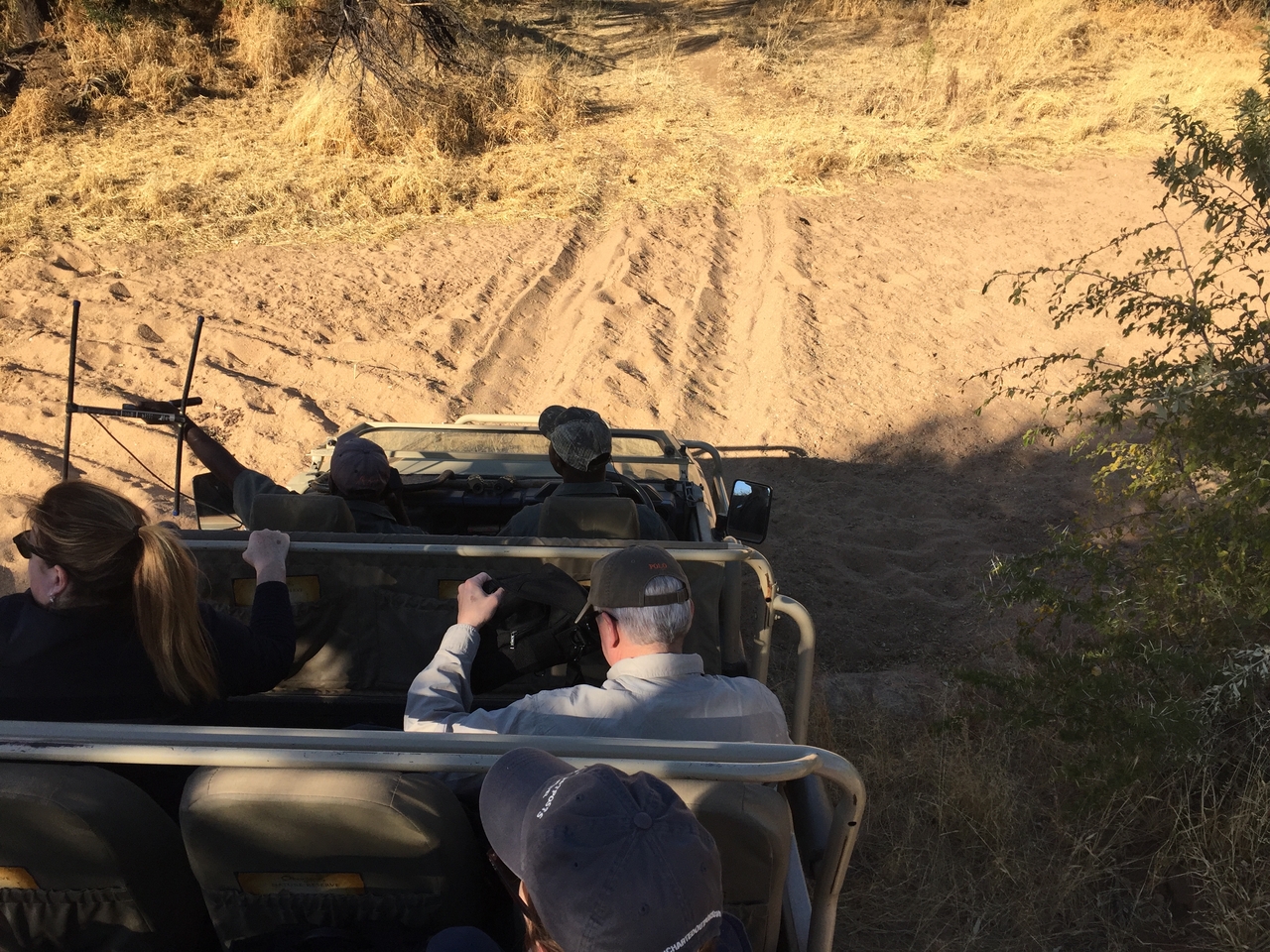 [3556] 2016_06_22_15_14_43_Africa_iPhone_6_IMG_7697_00287.jpg