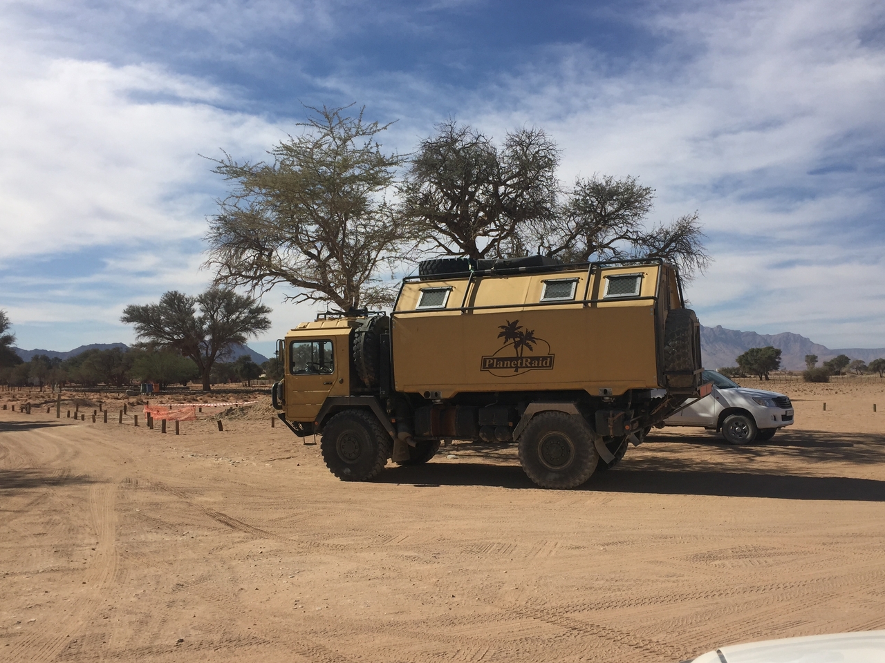 [16306] 2016_06_25_13_11_45_Africa_iPhone_6_IMG_8330_03221.jpg