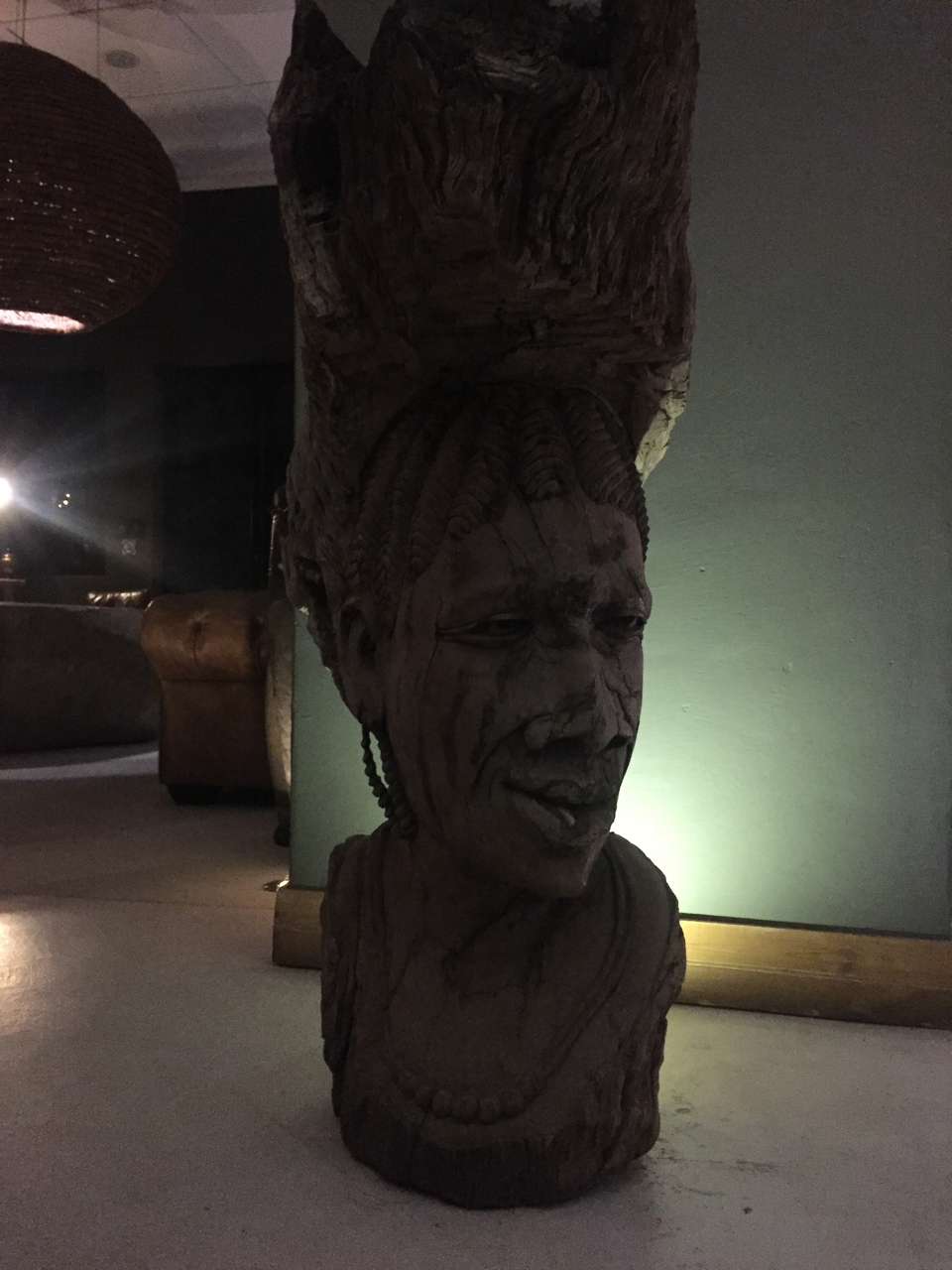 [16694] 2016_06_26_20_37_21_Africa_iPhone_6_IMG_8395_00937.jpg