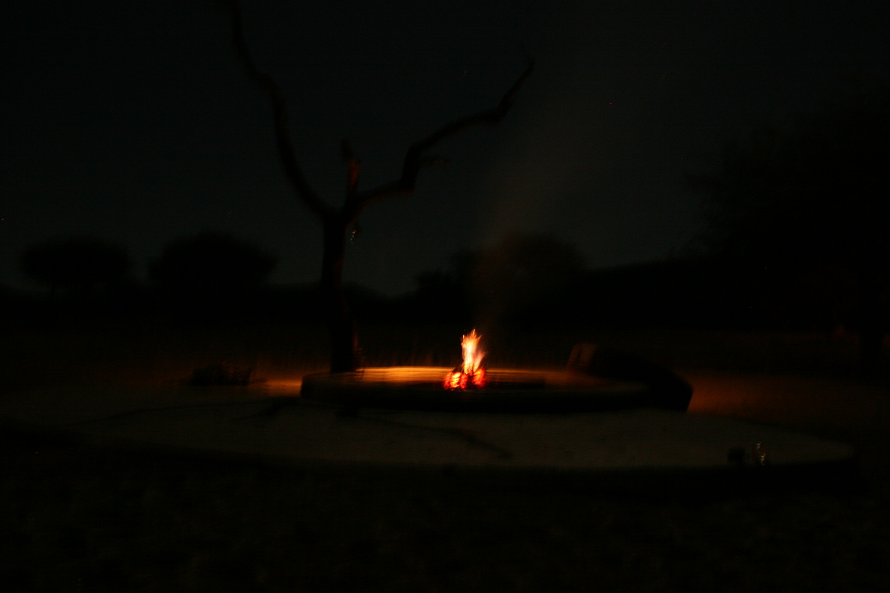 [3696] 2016_06_22_17_24_25_Africa_Canon_EOS_30D_IMG_1809_00074.jpg