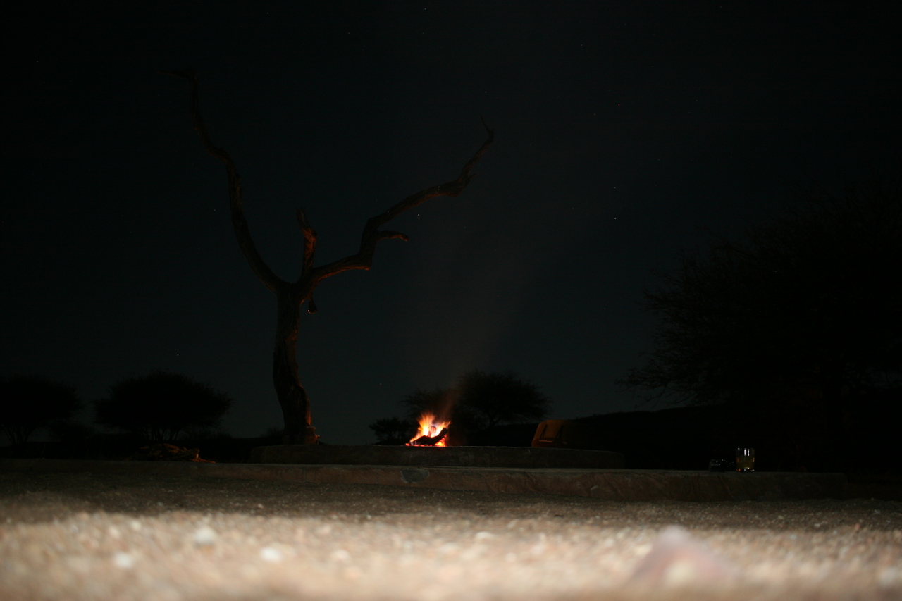 [3712] 2016_06_22_17_27_08_Africa_Canon_EOS_30D_IMG_1814_00079.jpg