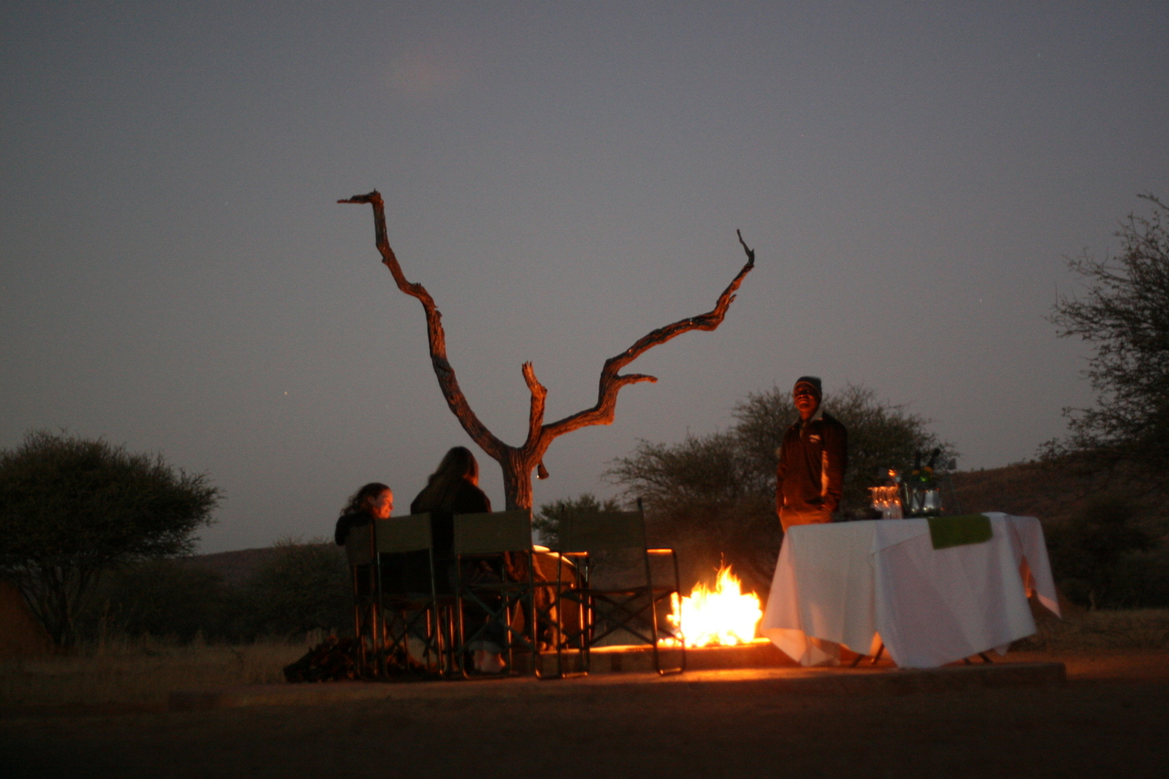 [8984] 2016_06_23_13_09_32_Africa_Canon_EOS_30D_IMG_1976_00241.jpg