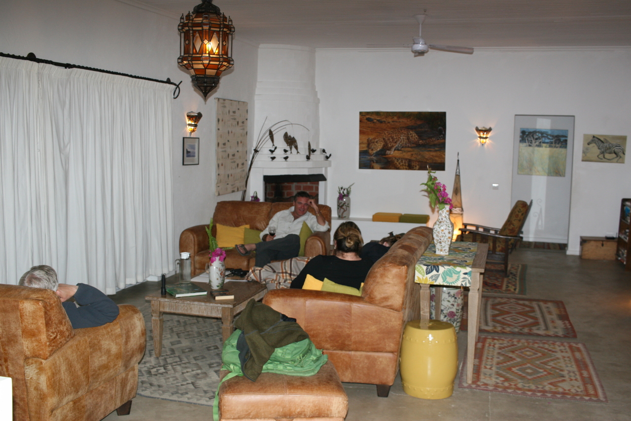 [32674] 2016_07_03_16_01_58_Africa_Canon_EOS_30D_IMG_2006_00269.jpg