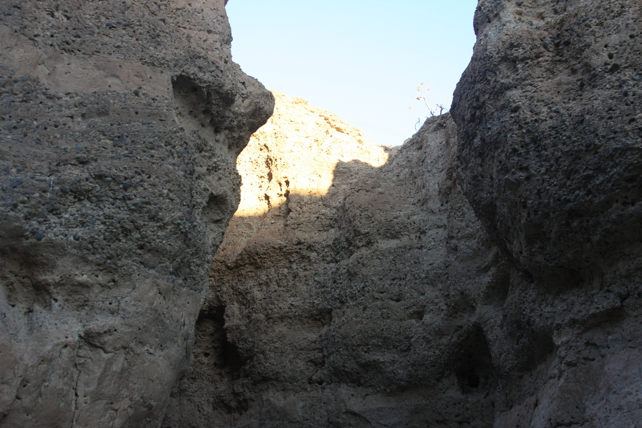 [13921] 2016_06_24_11_42_21_Africa_Canon_EOS_40D_IMG__00025.jpg