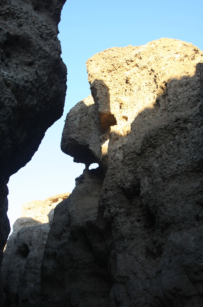 [13947] 2016_06_24_11_45_03_Africa_Canon_EOS_40D_IMG__01959.jpg