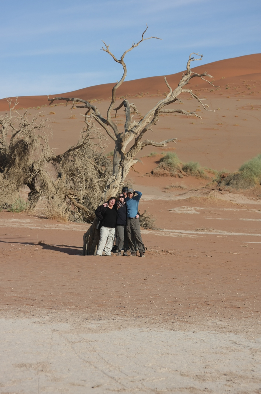 [15208] 2016_06_25_04_00_44_Africa_Canon_EOS_40D_IMG__09504.jpg