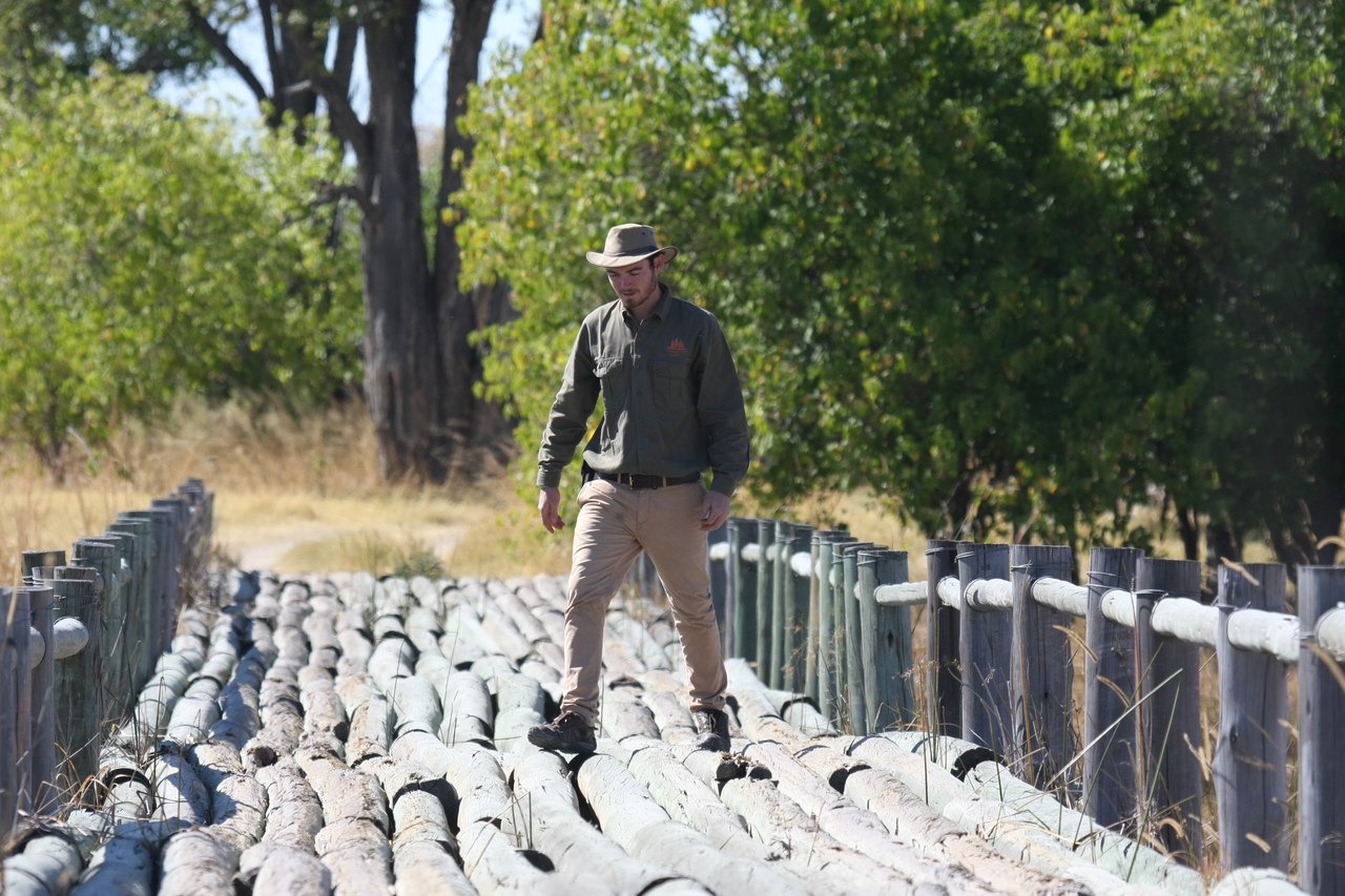 [19509] 2016_06_28_05_16_23_Africa_Canon_EOS_40D_IMG__03004.jpg