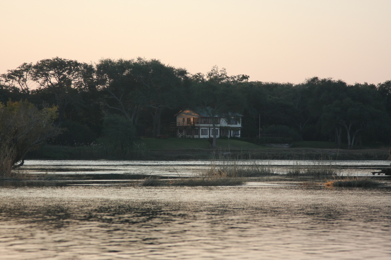 [28571] 2016_07_02_11_32_56_Africa_Canon_EOS_40D_IMG__04717.jpg