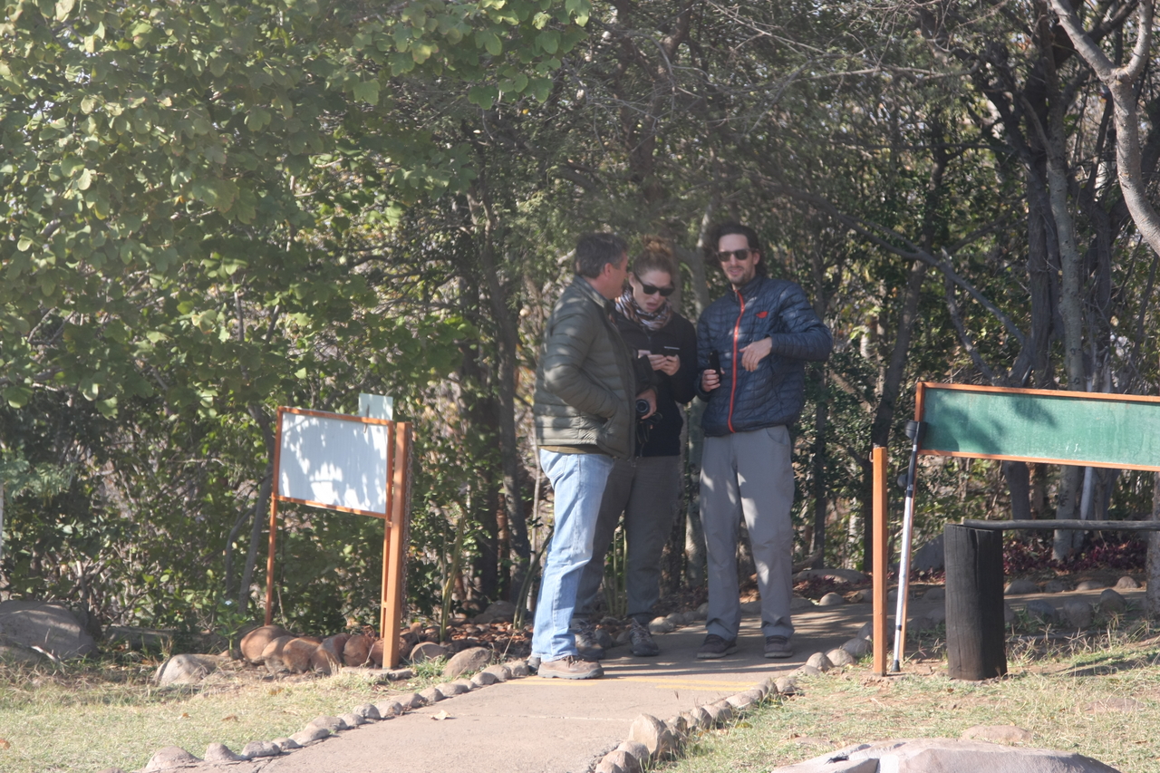 [29250] 2016_07_03_02_52_44_Africa_Canon_EOS_40D_IMG__12946.jpg