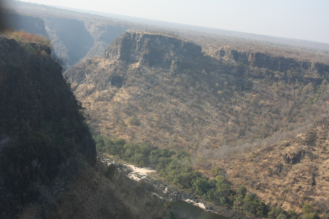 [29286] 2016_07_03_02_58_38_Africa_Canon_EOS_40D_IMG__13057.jpg