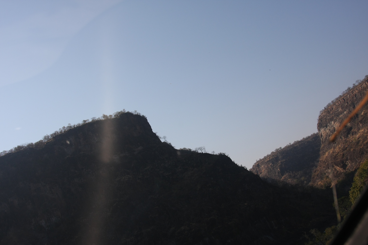 [29340] 2016_07_03_02_58_58_Africa_Canon_EOS_40D_IMG__05635.jpg