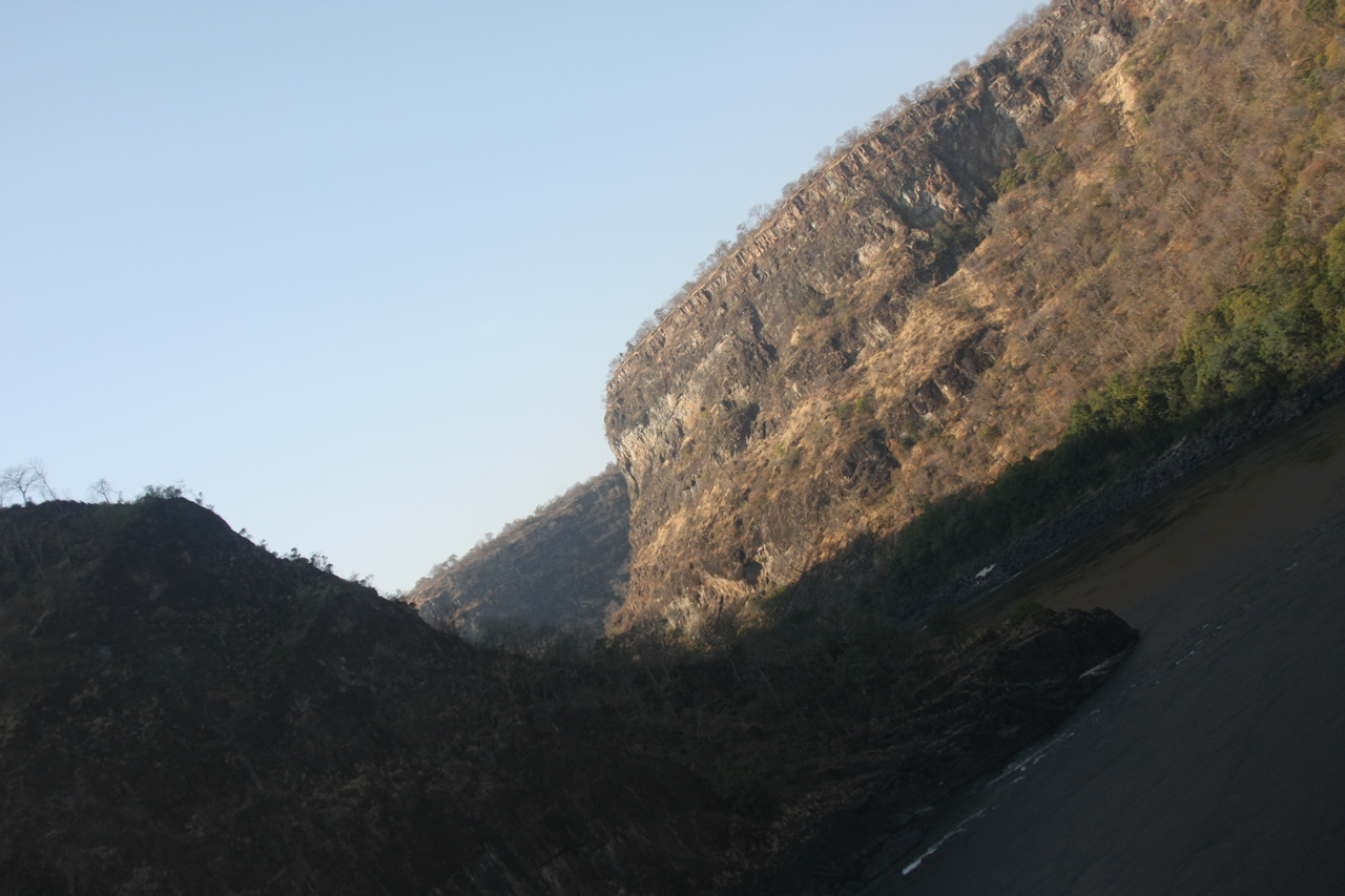 [29347] 2016_07_03_02_59_02_Africa_Canon_EOS_40D_IMG__04835.jpg