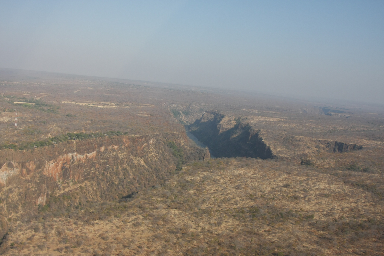 [29532] 2016_07_03_03_01_59_Africa_Canon_EOS_40D_IMG__04903.jpg