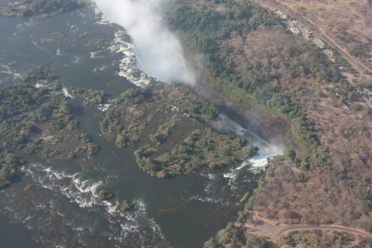 [29975] 2016_07_03_03_09_37_Africa_Canon_EOS_40D_IMG__00238.jpg