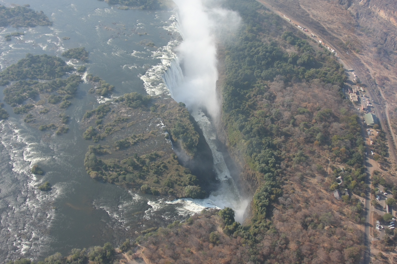 [30015] 2016_07_03_03_09_42_Africa_Canon_EOS_40D_IMG__00253.jpg