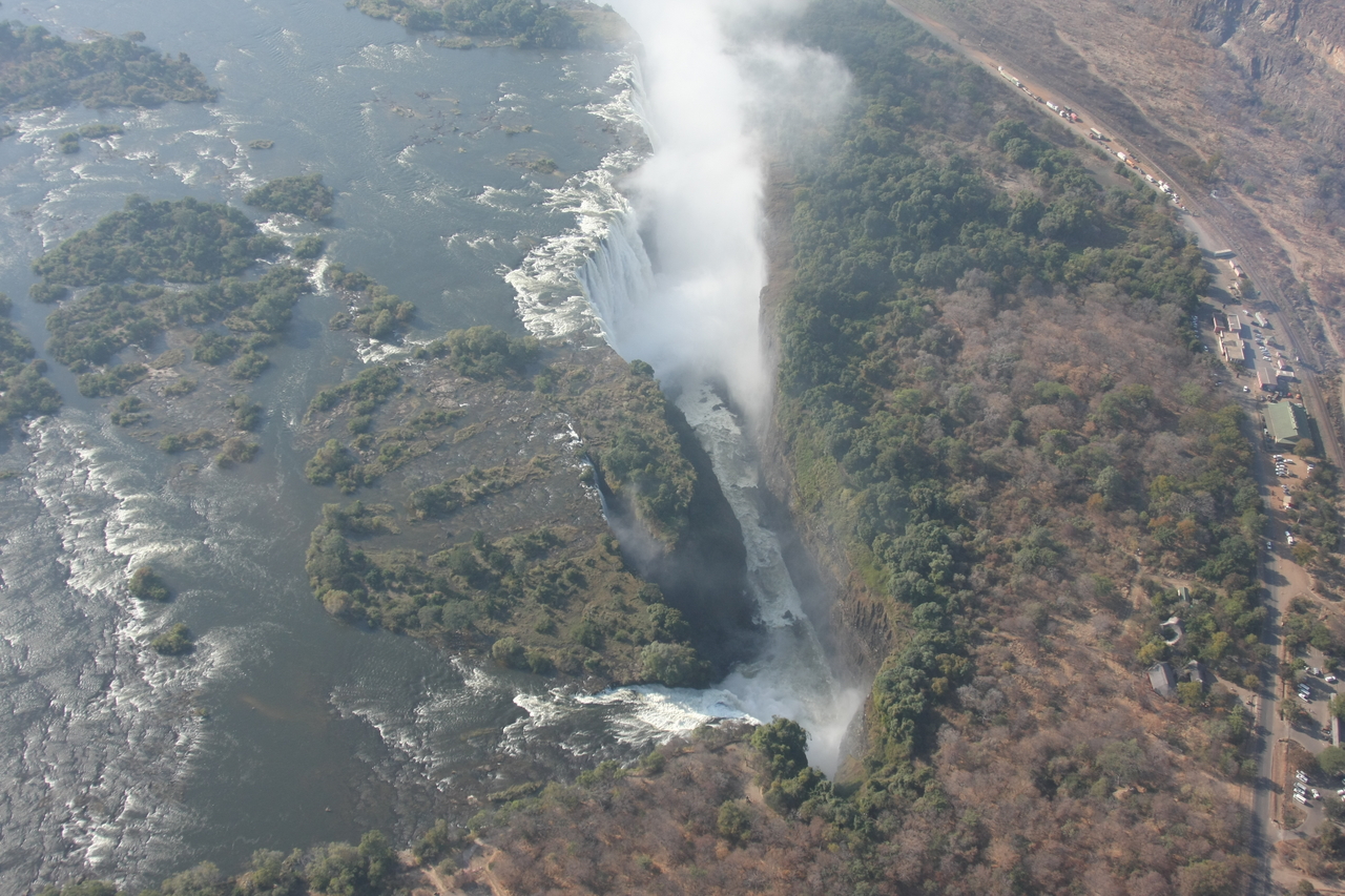 [30022] 2016_07_03_03_09_43_Africa_Canon_EOS_40D_IMG__00254.jpg