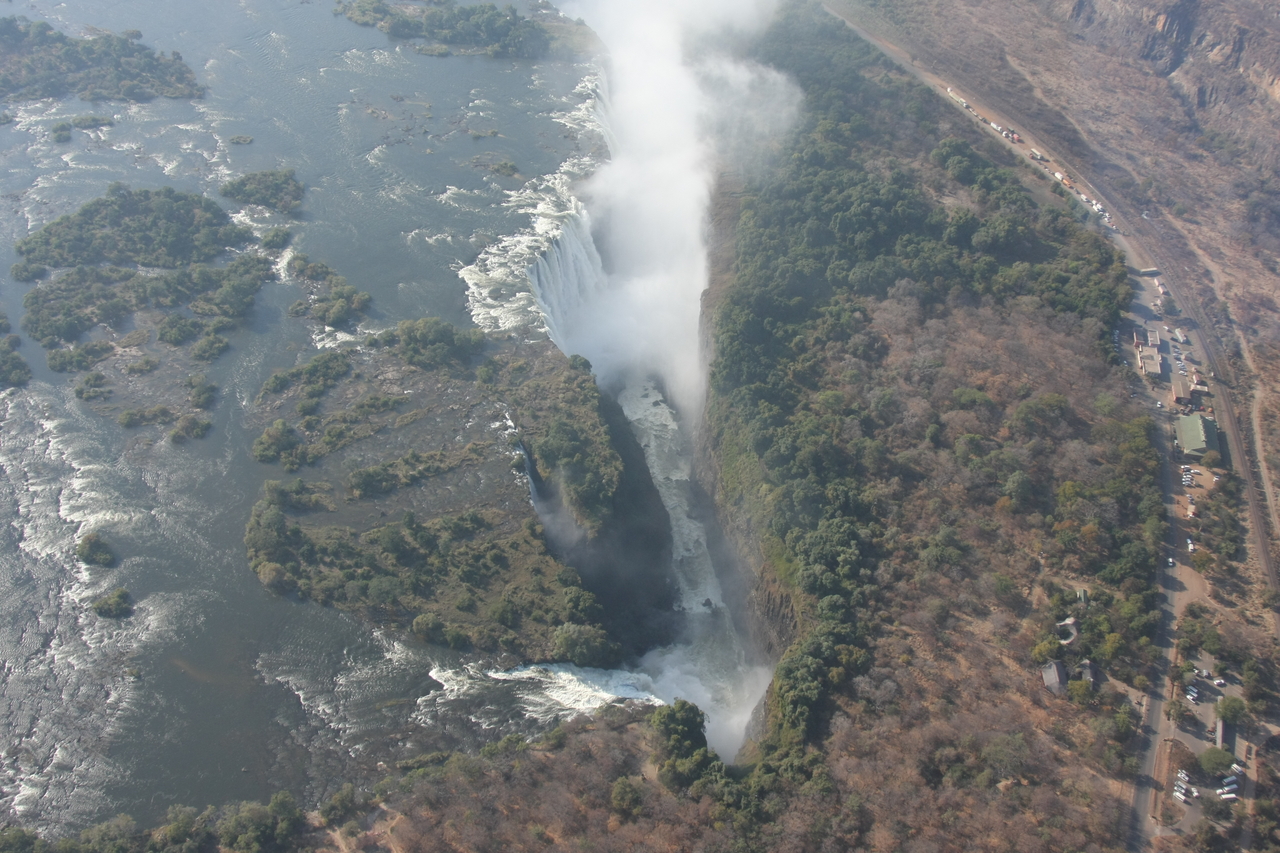 [30027] 2016_07_03_03_09_43_Africa_Canon_EOS_40D_IMG__05086.jpg