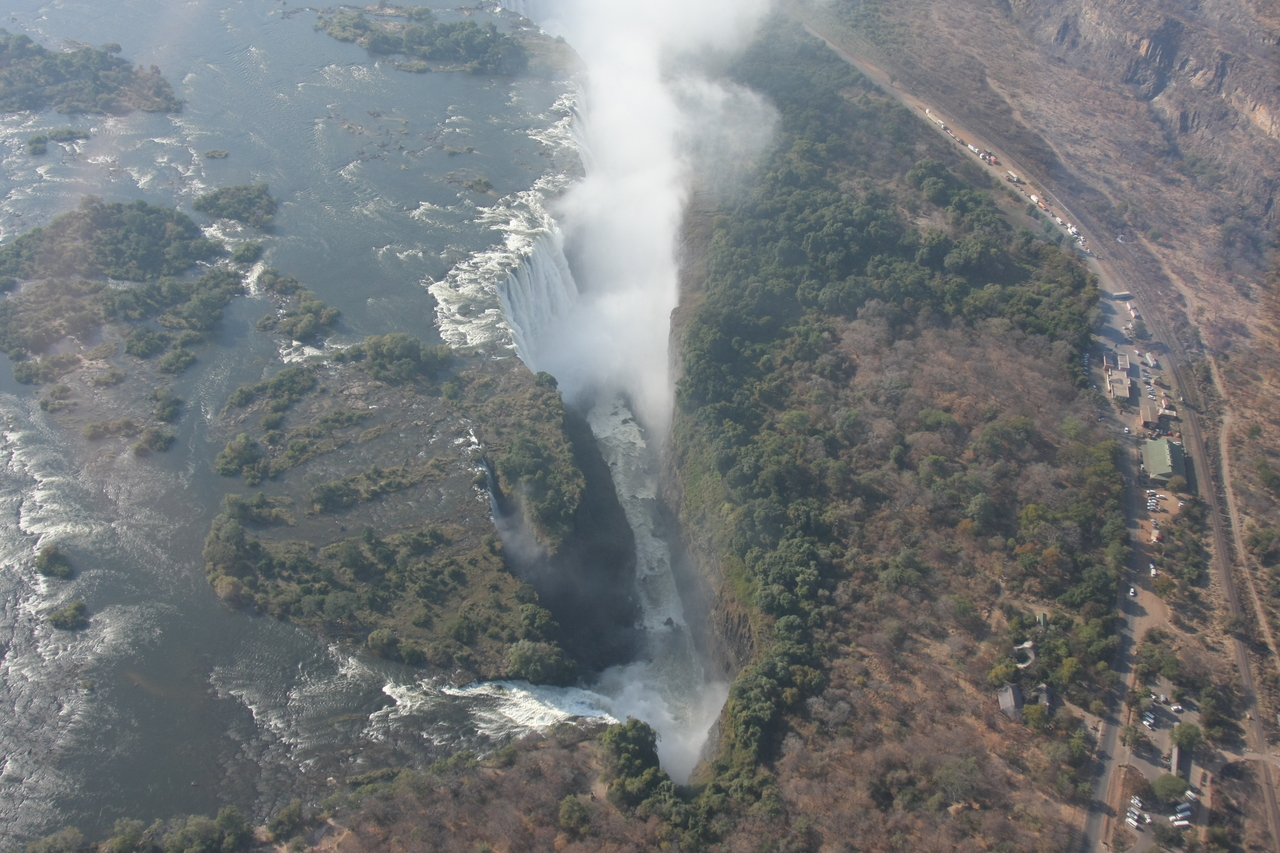 [30031] 2016_07_03_03_09_44_Africa_Canon_EOS_40D_IMG__00257.jpg