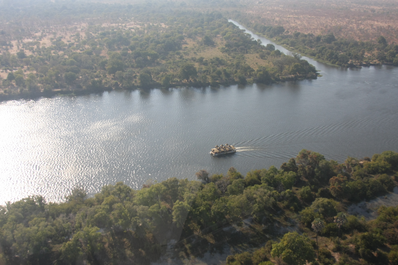 [30258] 2016_07_03_03_12_42_Africa_Canon_EOS_40D_IMG__12618.jpg