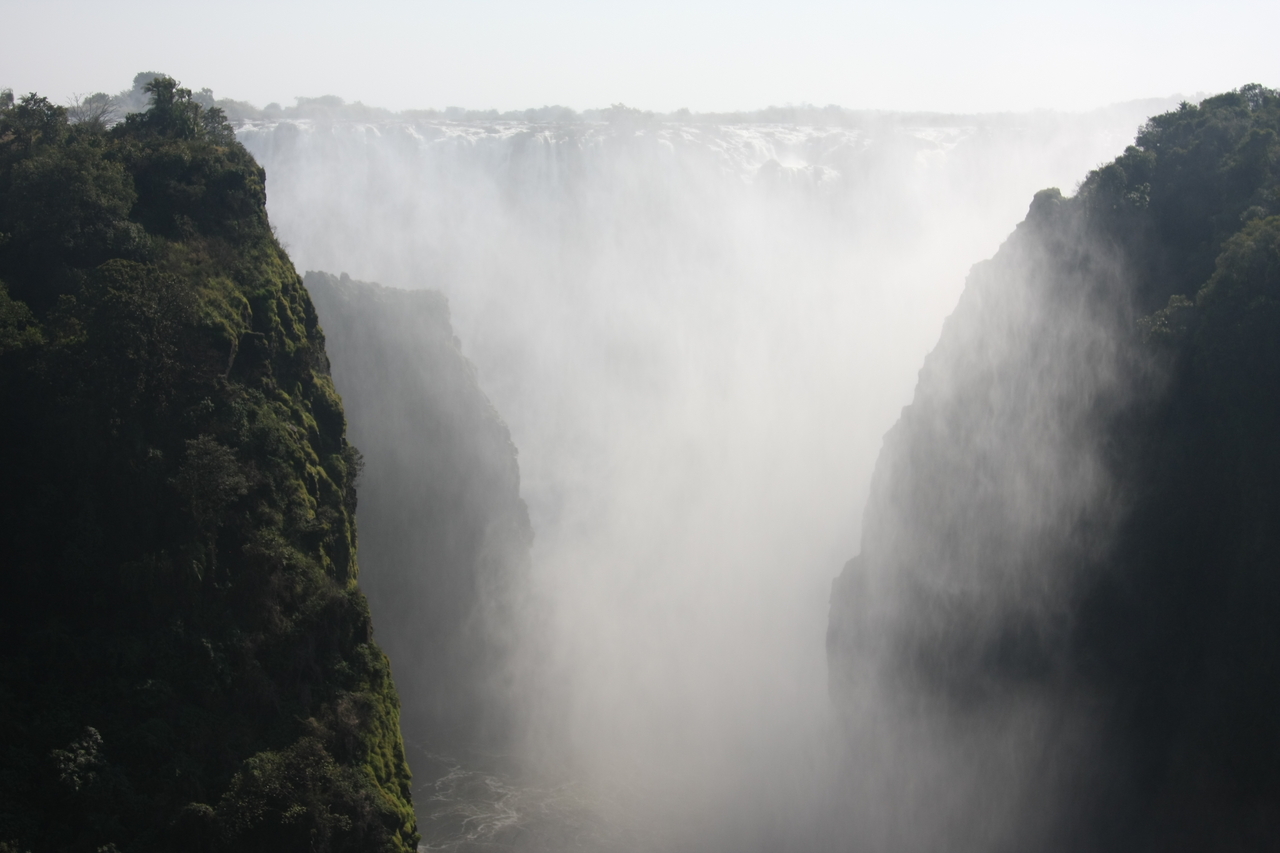 [30465] 2016_07_03_03_54_02_Africa_Canon_EOS_40D_IMG__05241.jpg