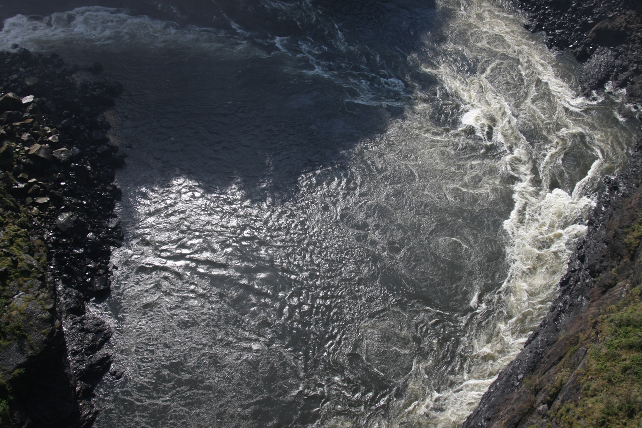 [30501] 2016_07_03_03_56_22_Africa_Canon_EOS_40D_IMG__00426.jpg