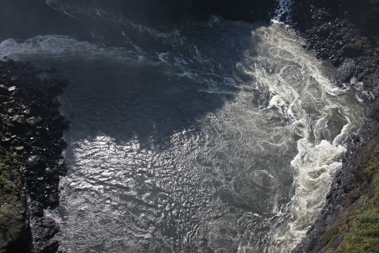 [30508] 2016_07_03_03_56_23_Africa_Canon_EOS_40D_IMG__00427.jpg