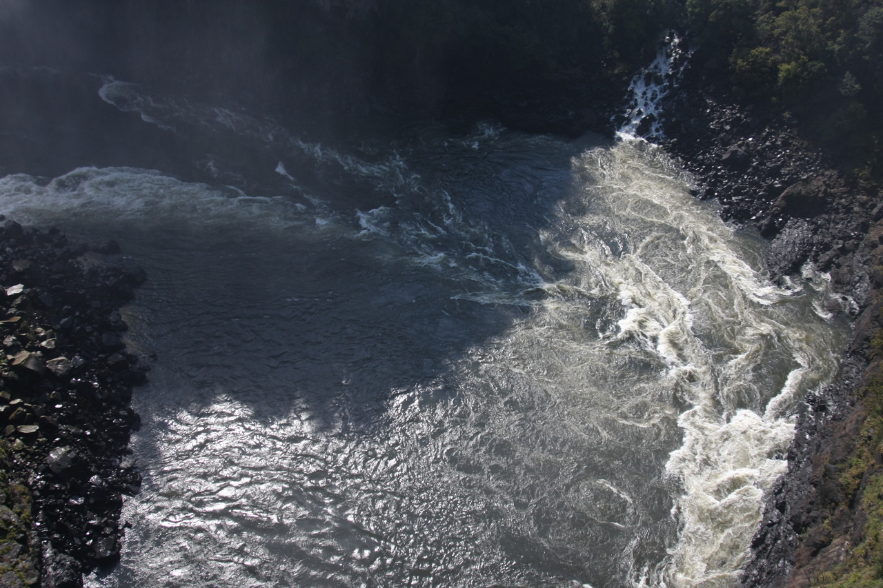 [30512] 2016_07_03_03_56_23_Africa_Canon_EOS_40D_IMG__05258.jpg