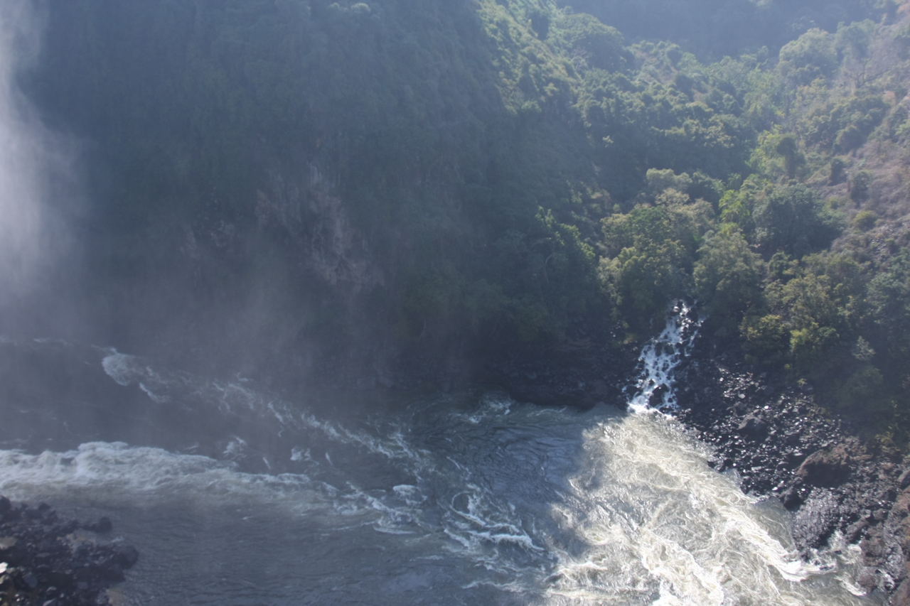 [30521] 2016_07_03_03_56_24_Africa_Canon_EOS_40D_IMG__05261.jpg