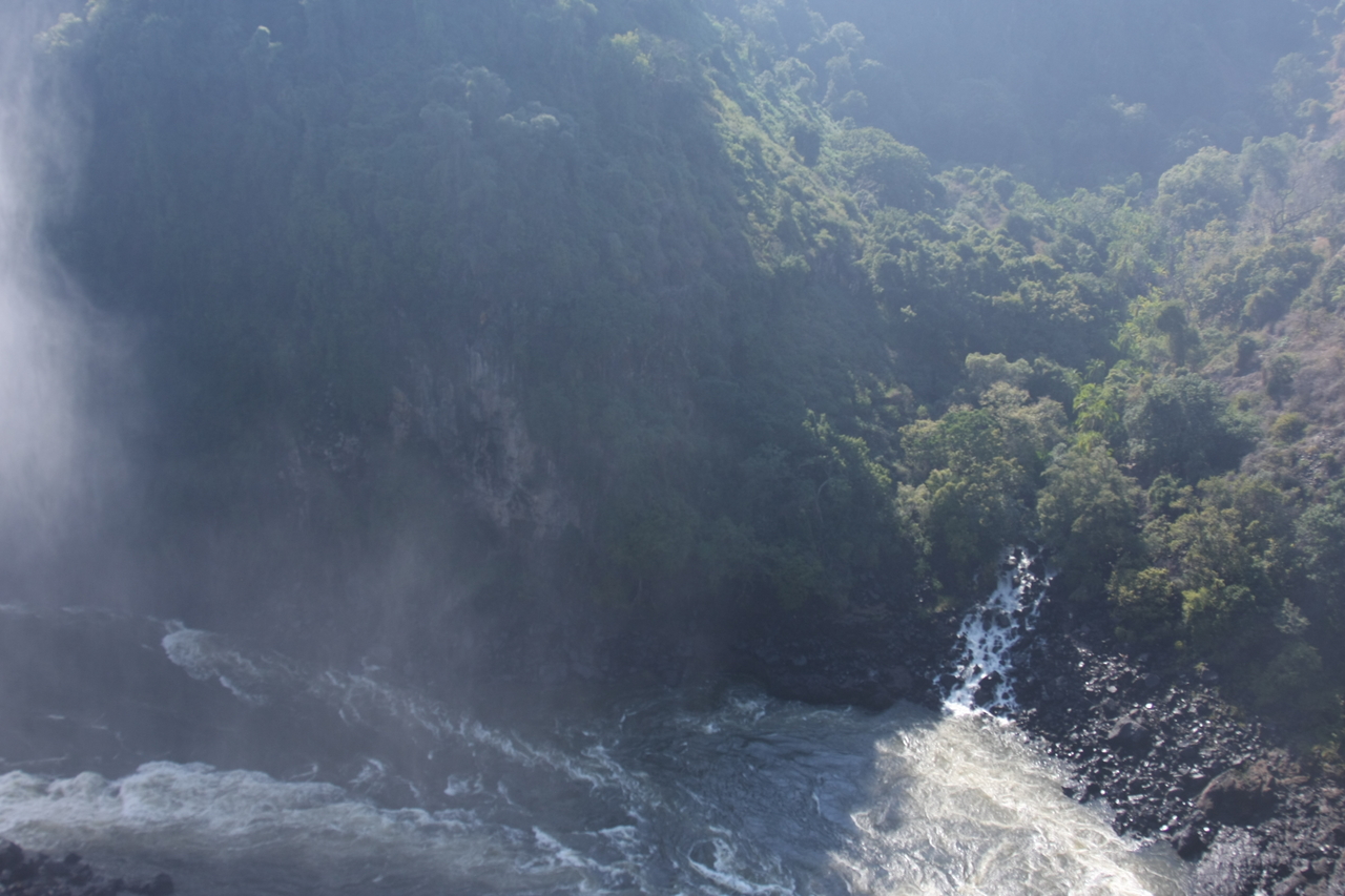 [30522] 2016_07_03_03_56_24_Africa_Canon_EOS_40D_IMG__05262.jpg