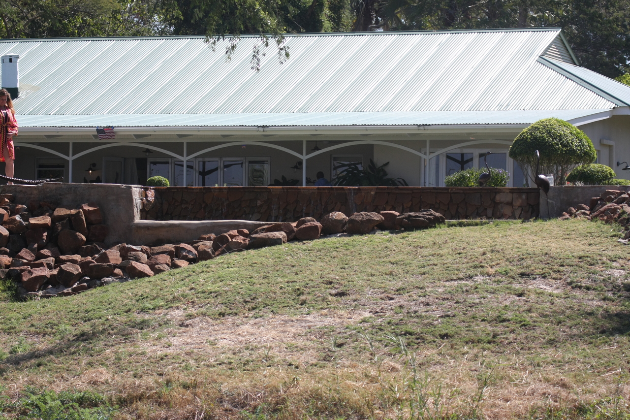 [32927] 2016_07_04_06_29_04_Africa_Canon_EOS_40D_IMG__05904.jpg