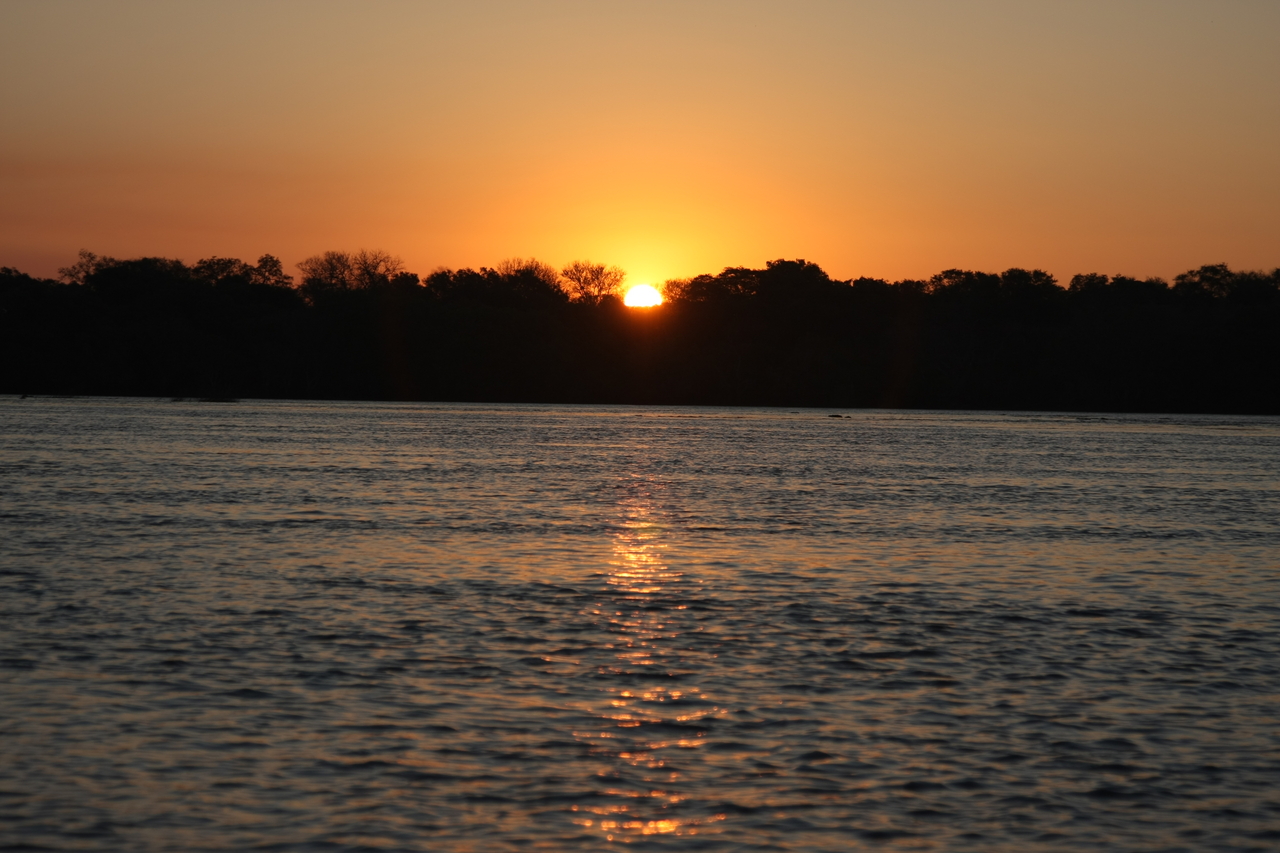 [34185] 2016_07_04_11_45_29_Africa_Canon_EOS_40D_IMG__05987.jpg