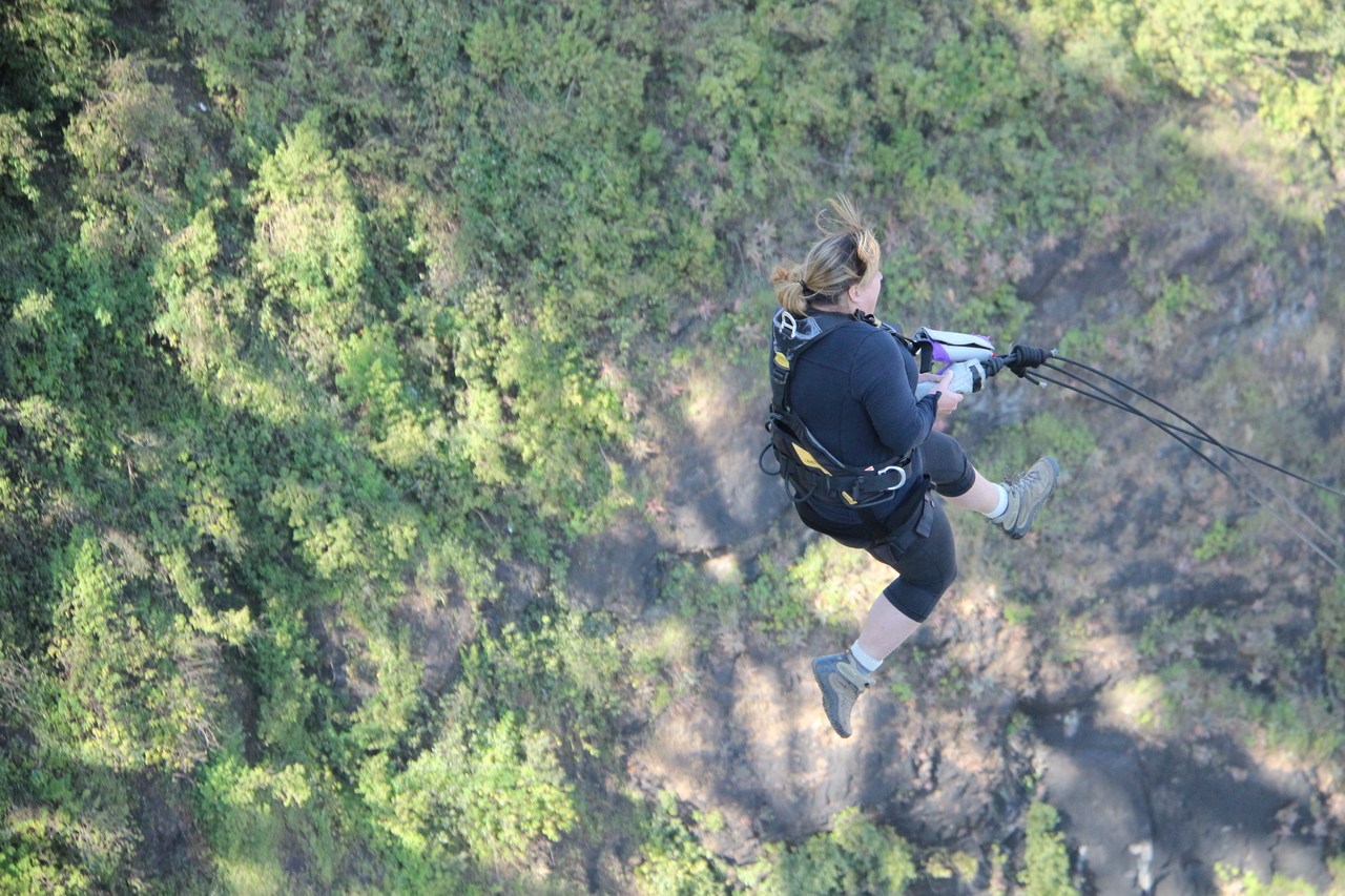 [32047] 2016_07_03_10_55_58_Africa_Canon_EOS_600D_IMG_4049_00018.jpg