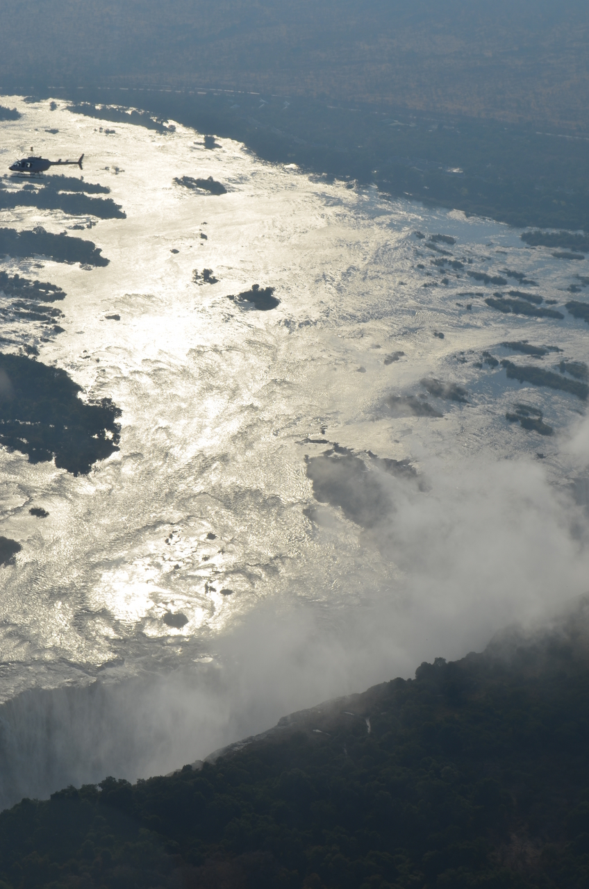 [28869] 2016_07_02_22_55_24_Africa_NIKON_D5100_IMG__05527.jpg