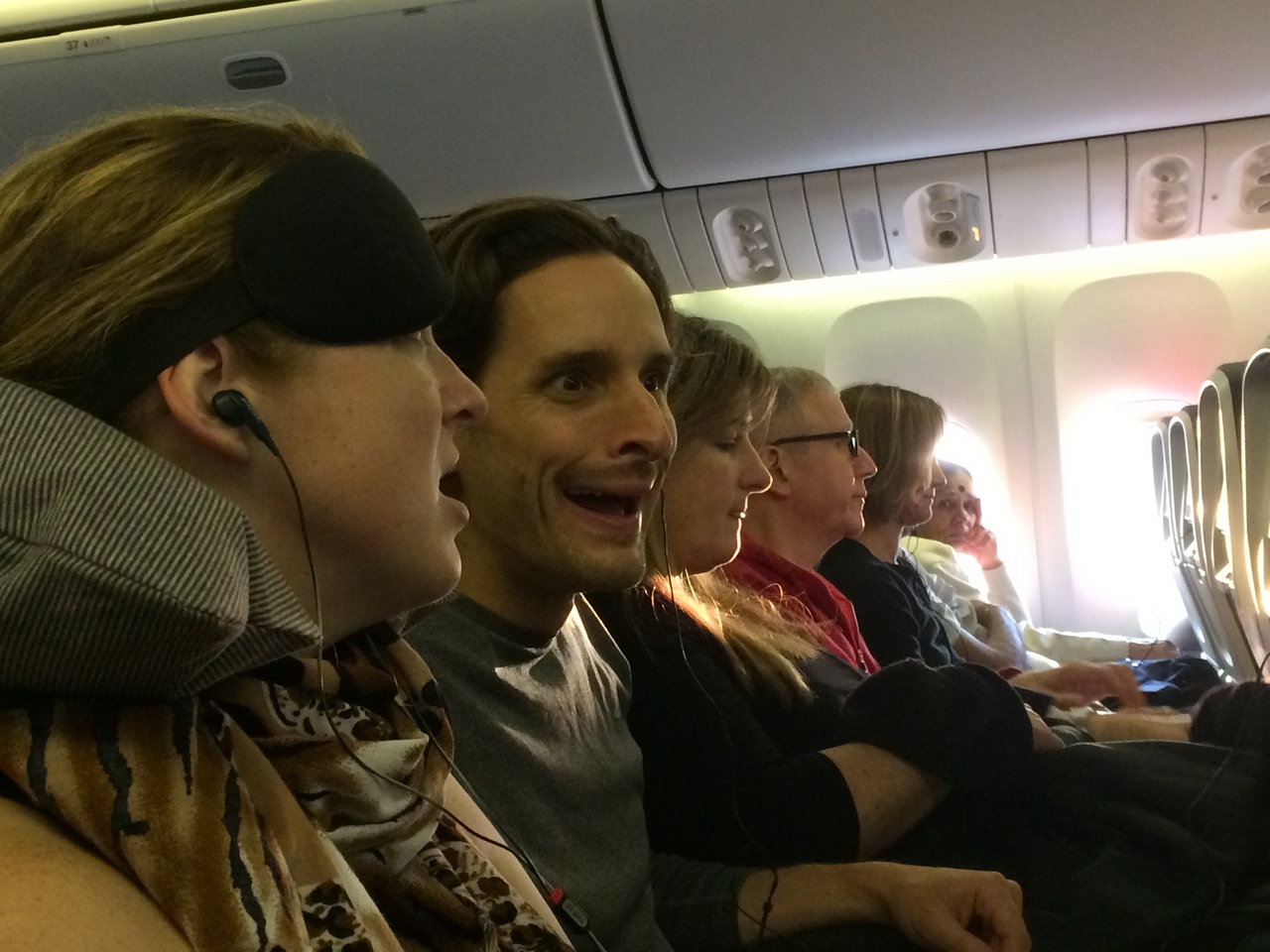 [38] 2016_06_18_20_28_36_Africa_iPhone_5s_IMG__05671.jpg