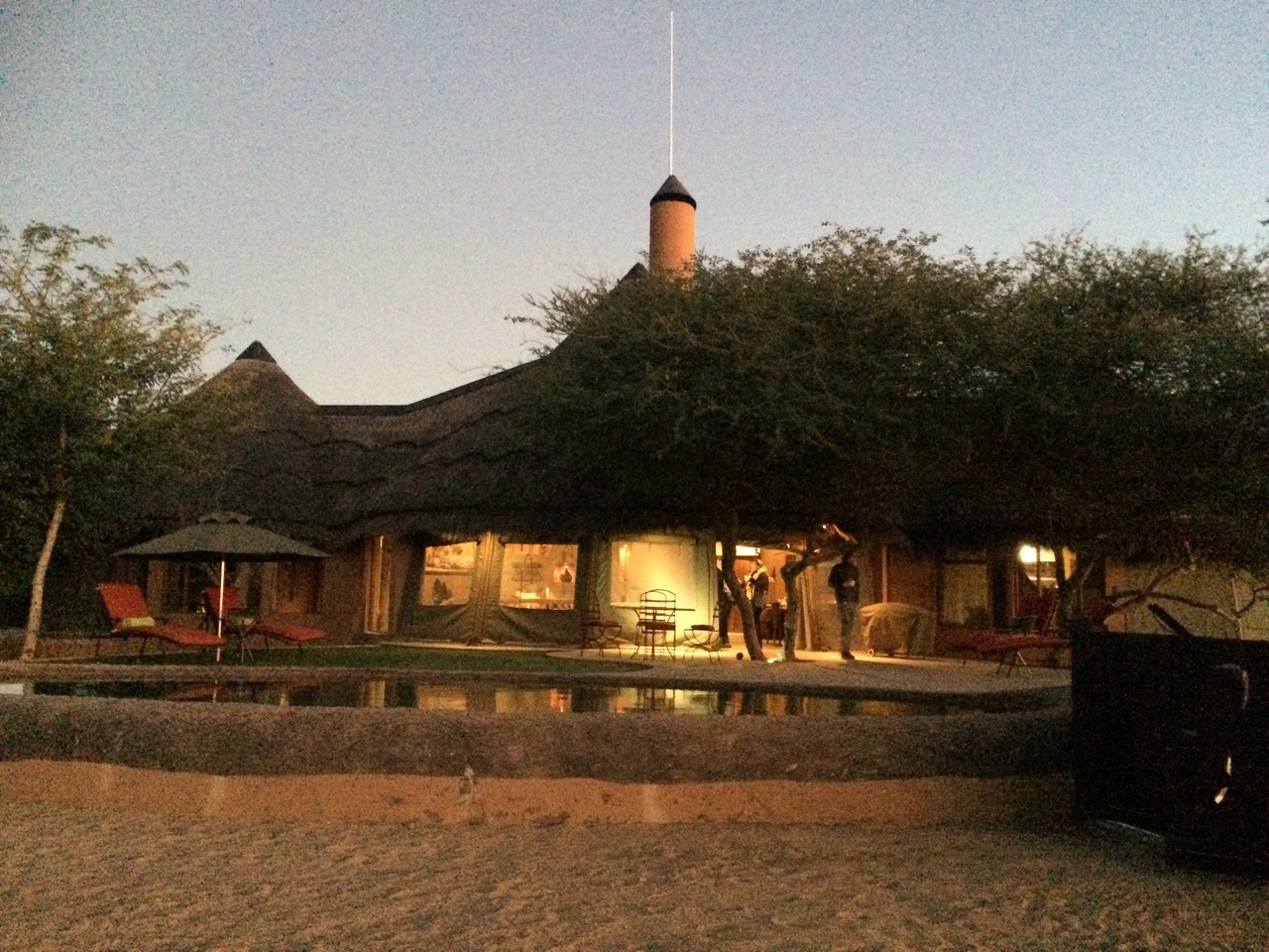 [442] 2016_06_22_01_05_57_Africa_iPhone_5s_IMG_8039_05738.jpg