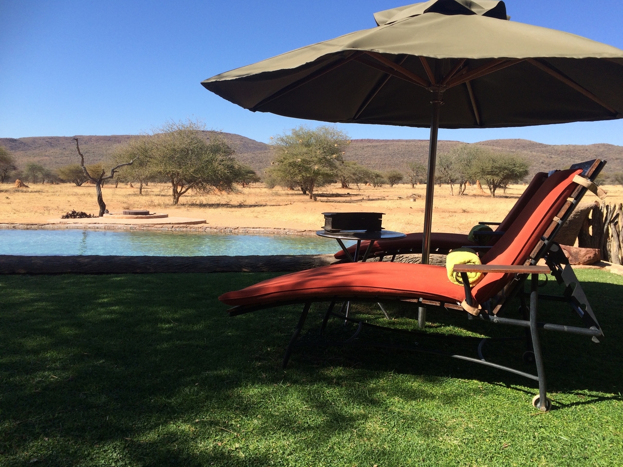 [2147] 2016_06_22_05_42_51_Africa_iPhone_5s_IMG_8065_05784.jpg