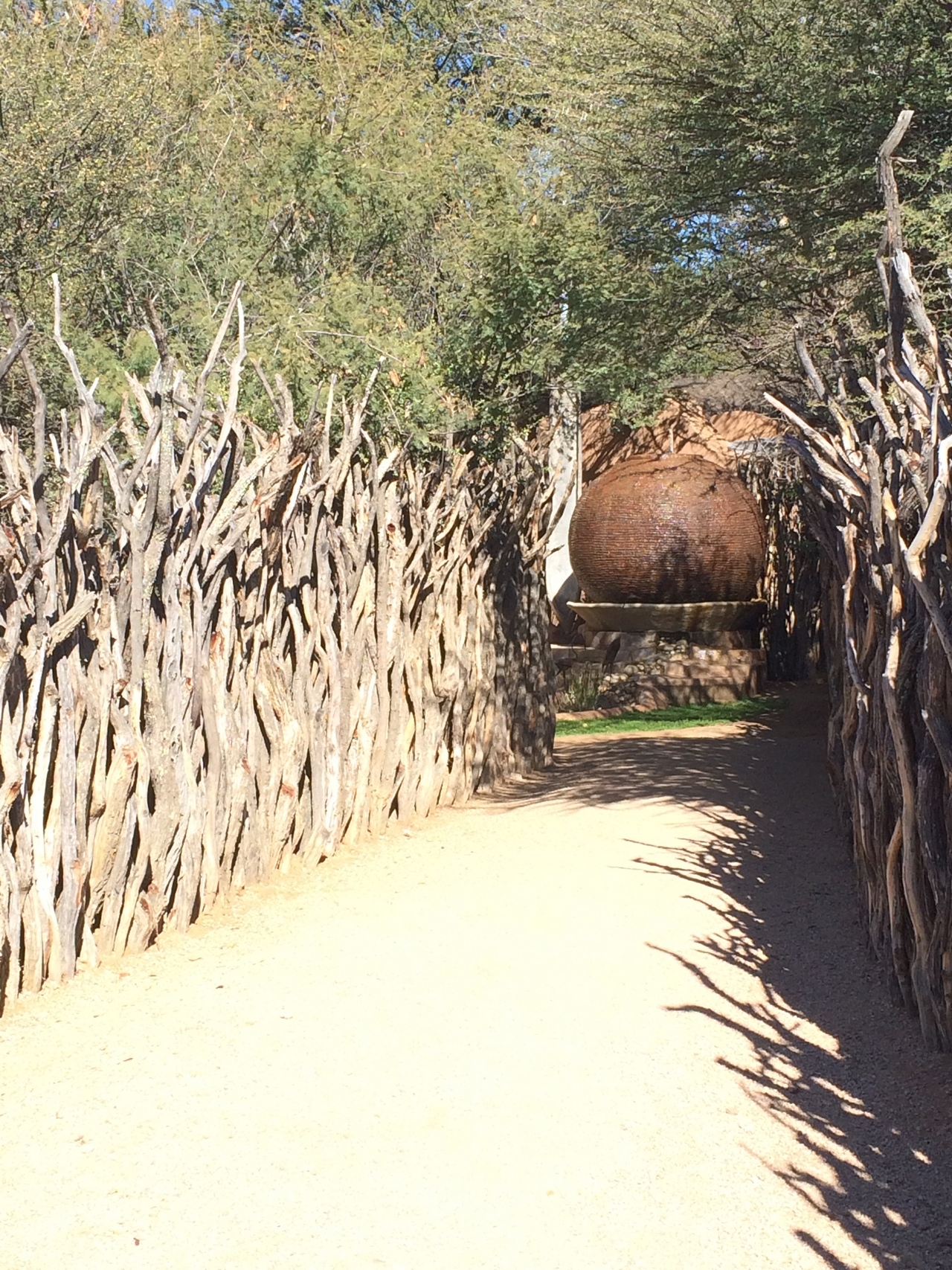 [2497] 2016_06_22_09_02_16_Africa_iPhone_5s_IMG__00209.jpg