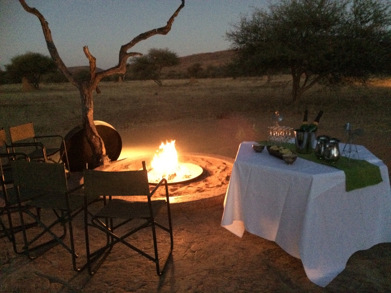 [8963] 2016_06_23_12_49_29_Africa_iPhone_5s_IMG__06051.jpg