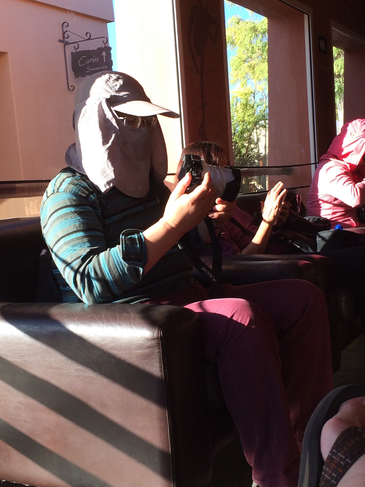 [13818] 2016_06_24_10_47_38_Africa_iPhone_5s_IMG__06101.jpg