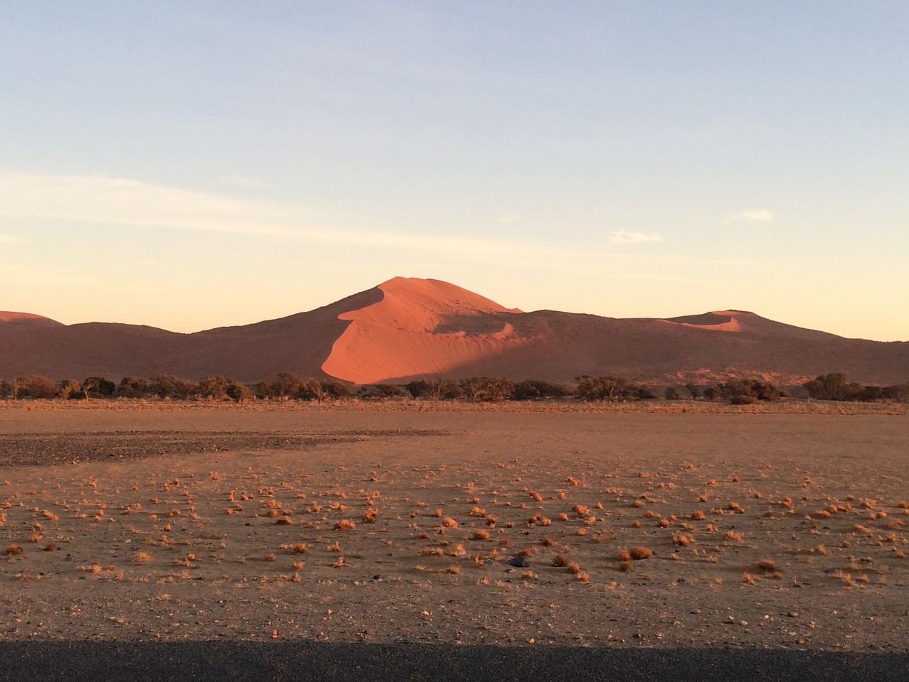 [14619] 2016_06_25_01_51_01_Africa_iPhone_5s_IMG__00505.jpg