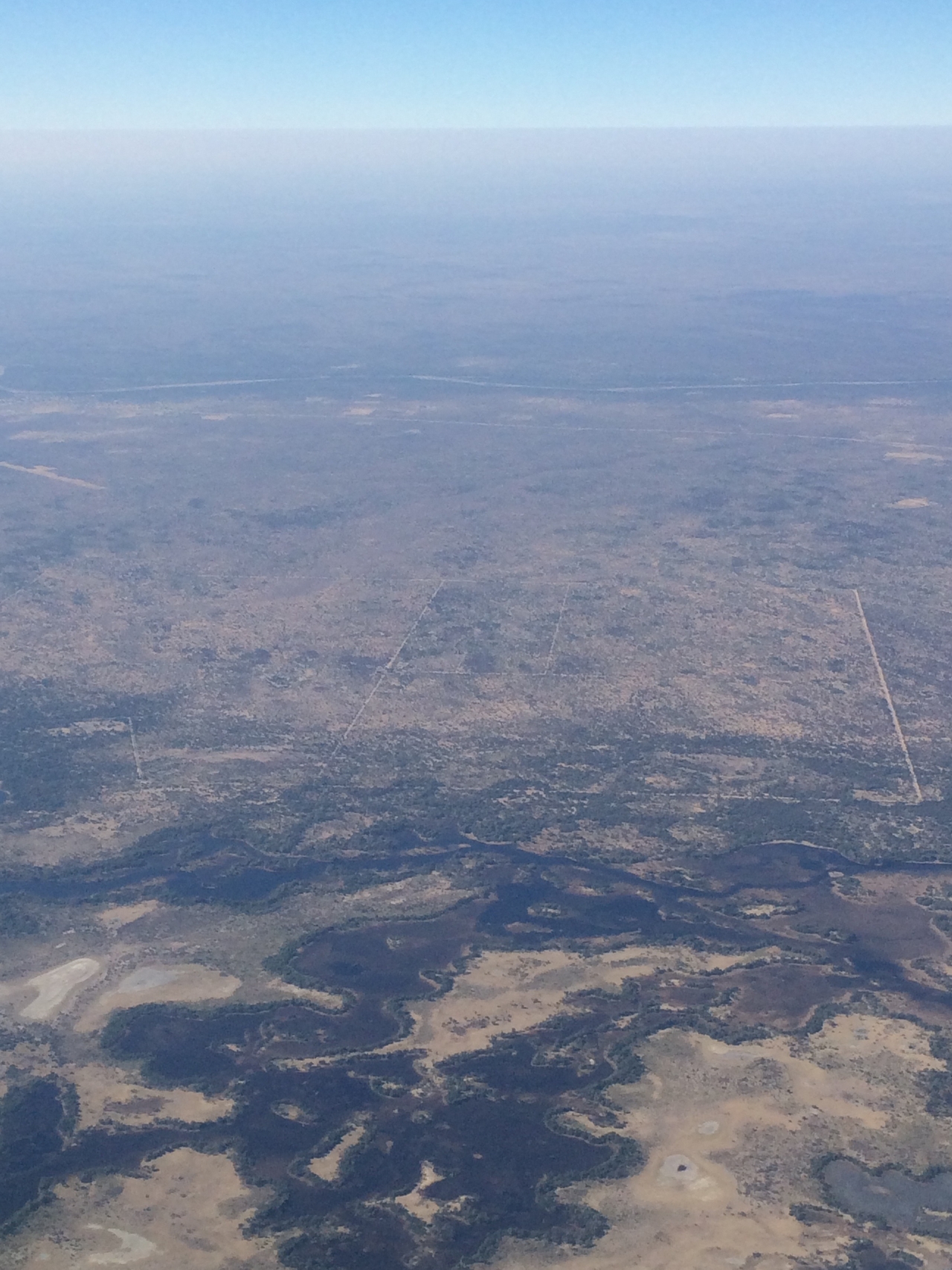 [16735] 2016_06_27_04_06_38_Africa_iPhone_5s_IMG__06317.jpg