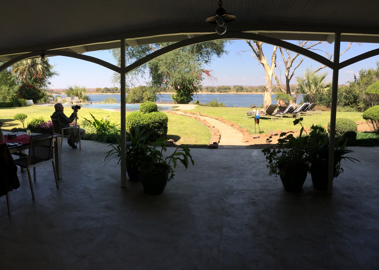 [32896] 2016_07_04_06_13_28_Africa_iPhone_5s_IMG__06512.jpg