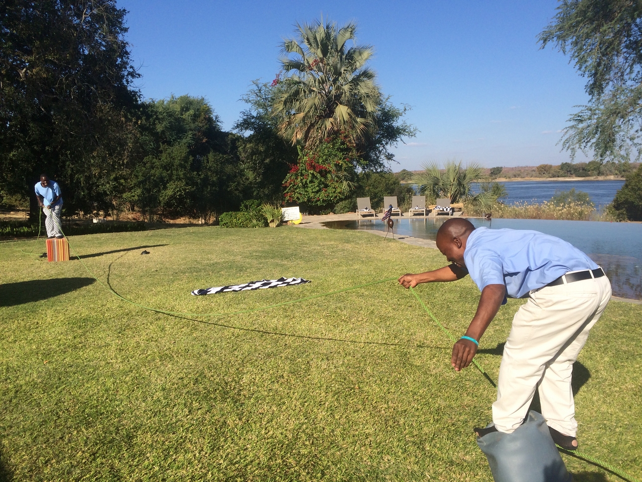 [33240] 2016_07_04_09_37_24_Africa_iPhone_5s_IMG__06529.jpg