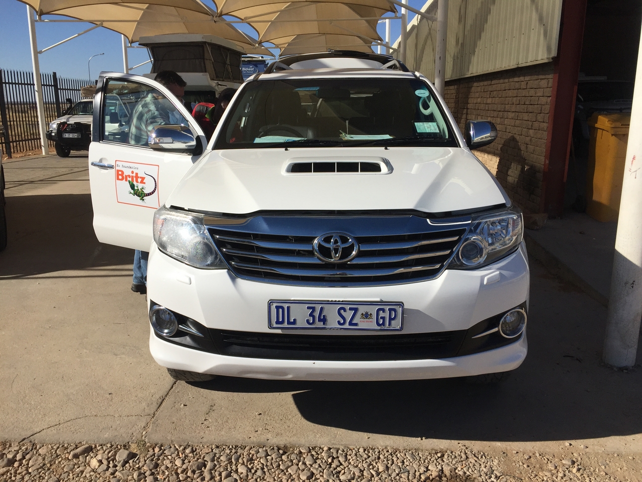 [289] 2016_06_21_14_32_18_Africa_iPhone_6_IMG_7526_00126.jpg