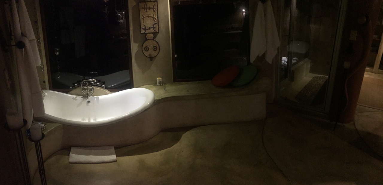 [384] 2016_06_21_19_31_20_Africa_iPhone_6_IMG_7548_02486.jpg